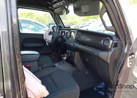 2021 Jeep Wrangler Unlimited Sport Altitude 4X4 from USA, damaged, VIN 1C4HJXDG7MW519386